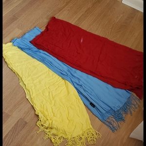 Scarves/wraps